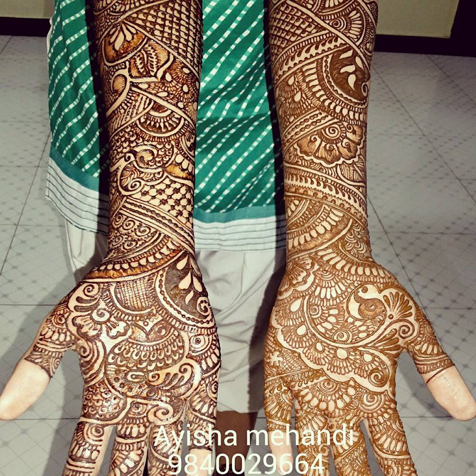 ayisha-bridal-mehandi-designer